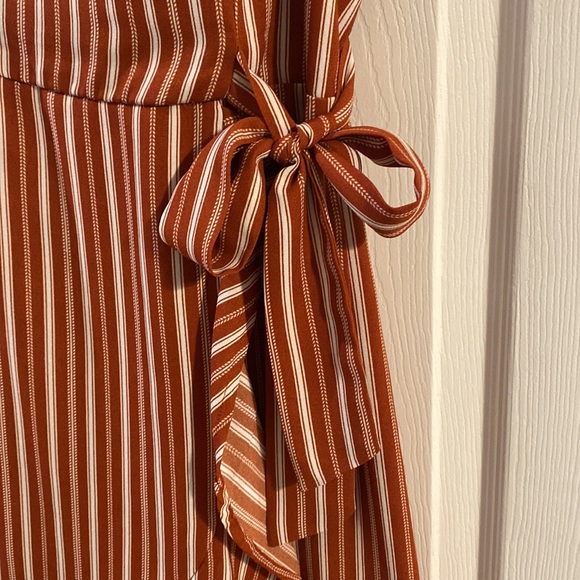 xhilaration Sundress. Size Medium - Picture 2 of 6